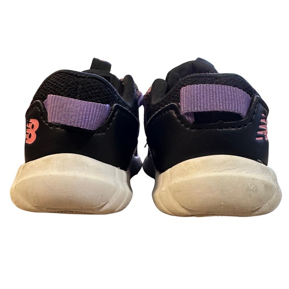 New Balance Kids Sneakers in Black and Purple - Picture 4 of 13